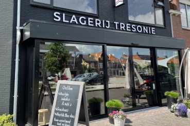 Verbouwen slagerij Tresonie te Schoondijke